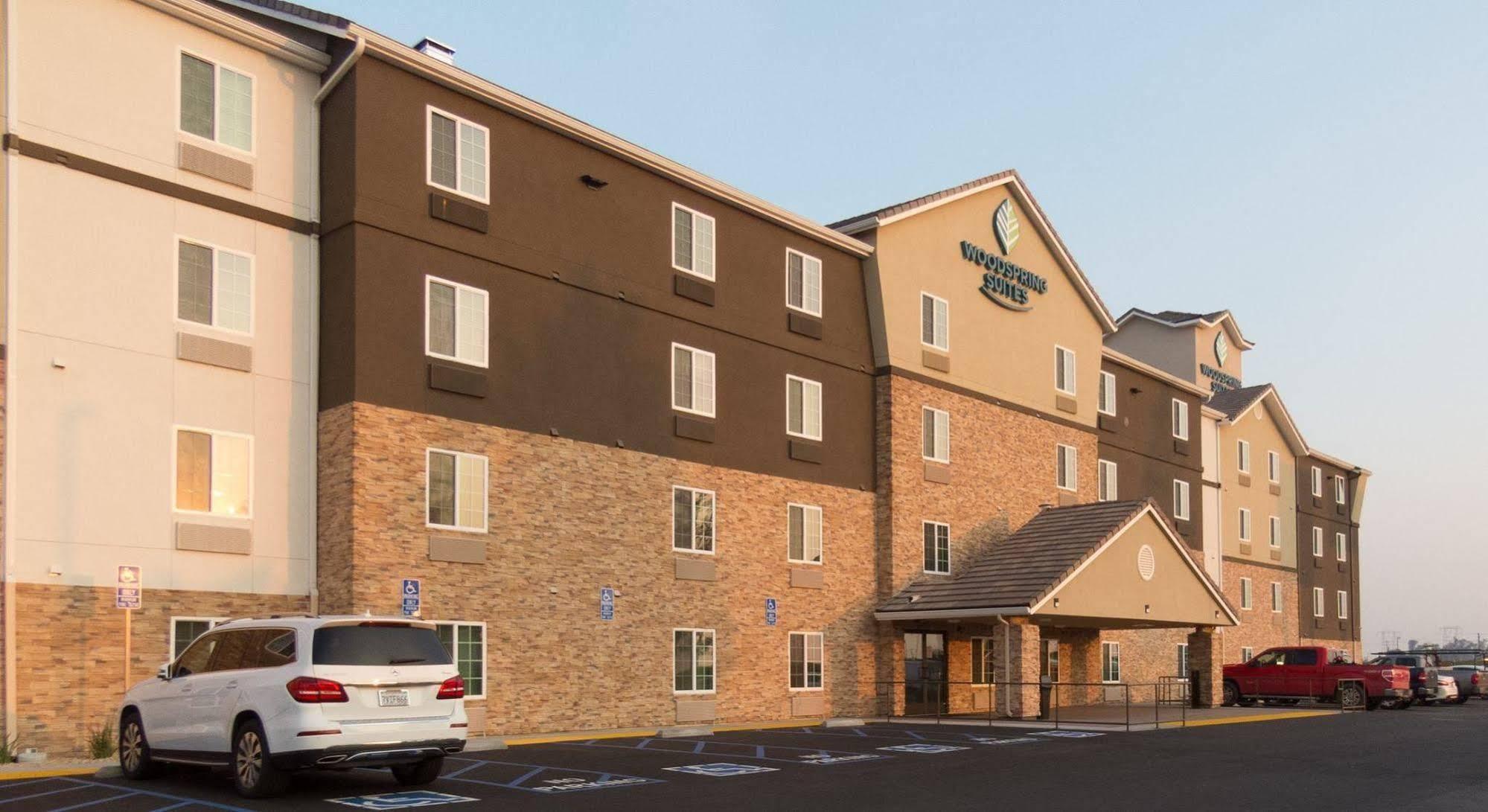 Woodspring Suites Bakersfield East Bagian luar foto