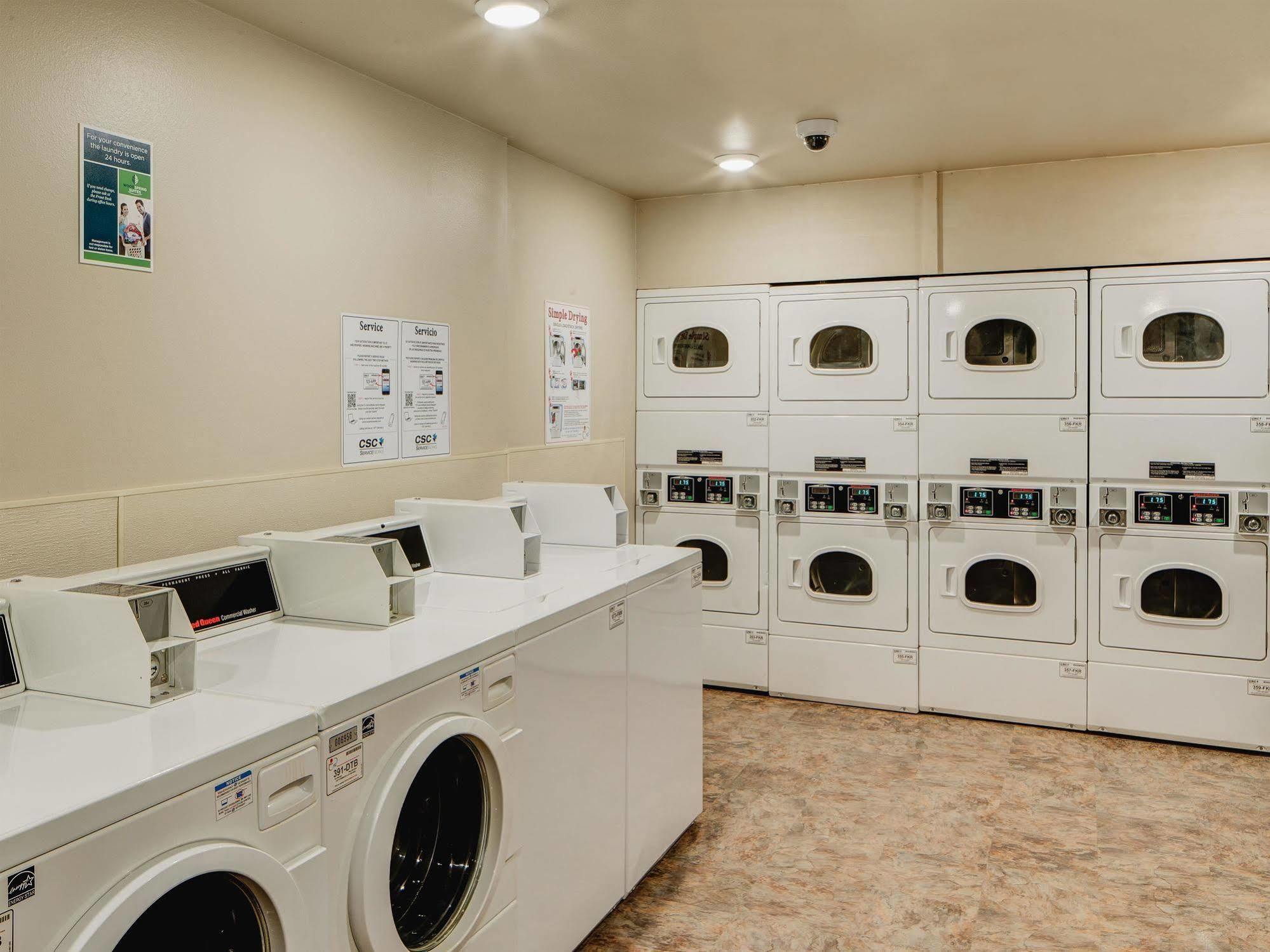 Woodspring Suites Bakersfield East Bagian luar foto