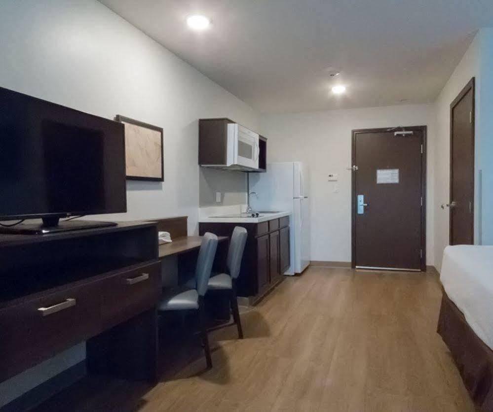 Woodspring Suites Bakersfield East Bagian luar foto