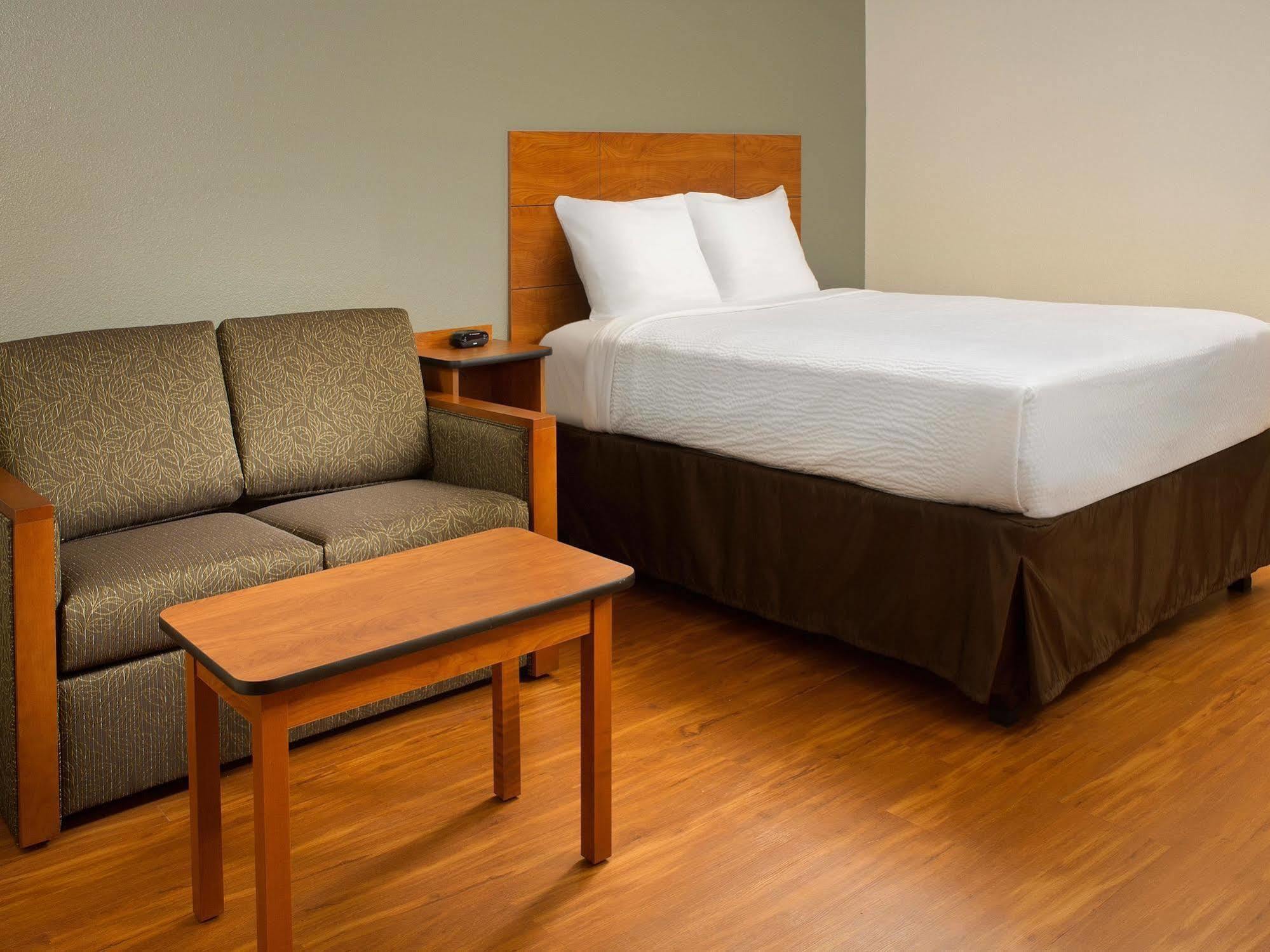 Woodspring Suites Bakersfield East Bagian luar foto